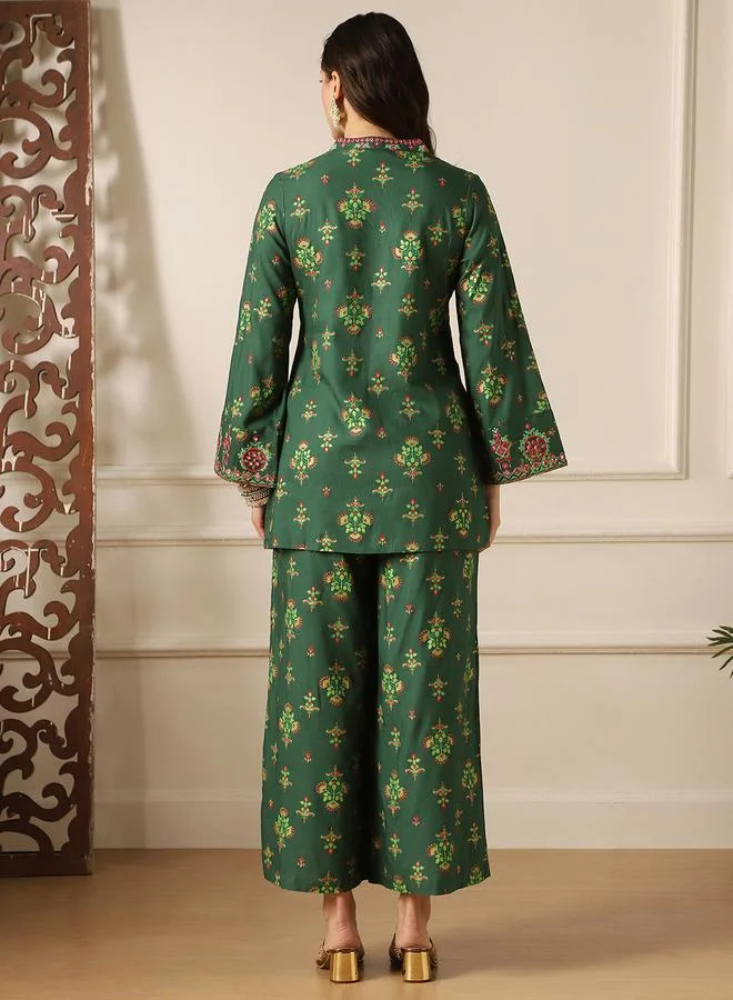 globus Women Green Embroidery Top with Pants Co-Ords